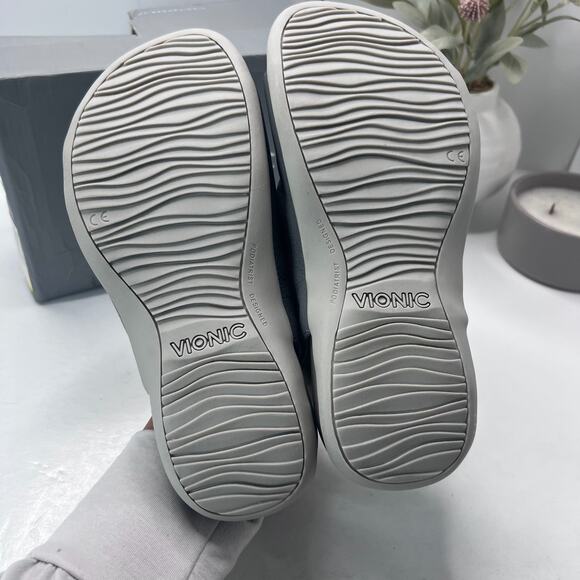 Vionic Albie Strappy Travel Leather Sandal Gray Orthotic Women 7.5 Wide - Picture 8 of 10